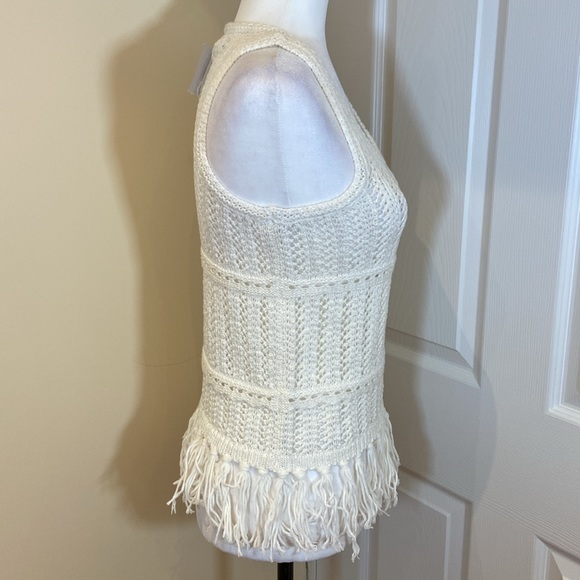 TOPSHOP | Size 2 | macrame white fringe top - Picture 4 of 11